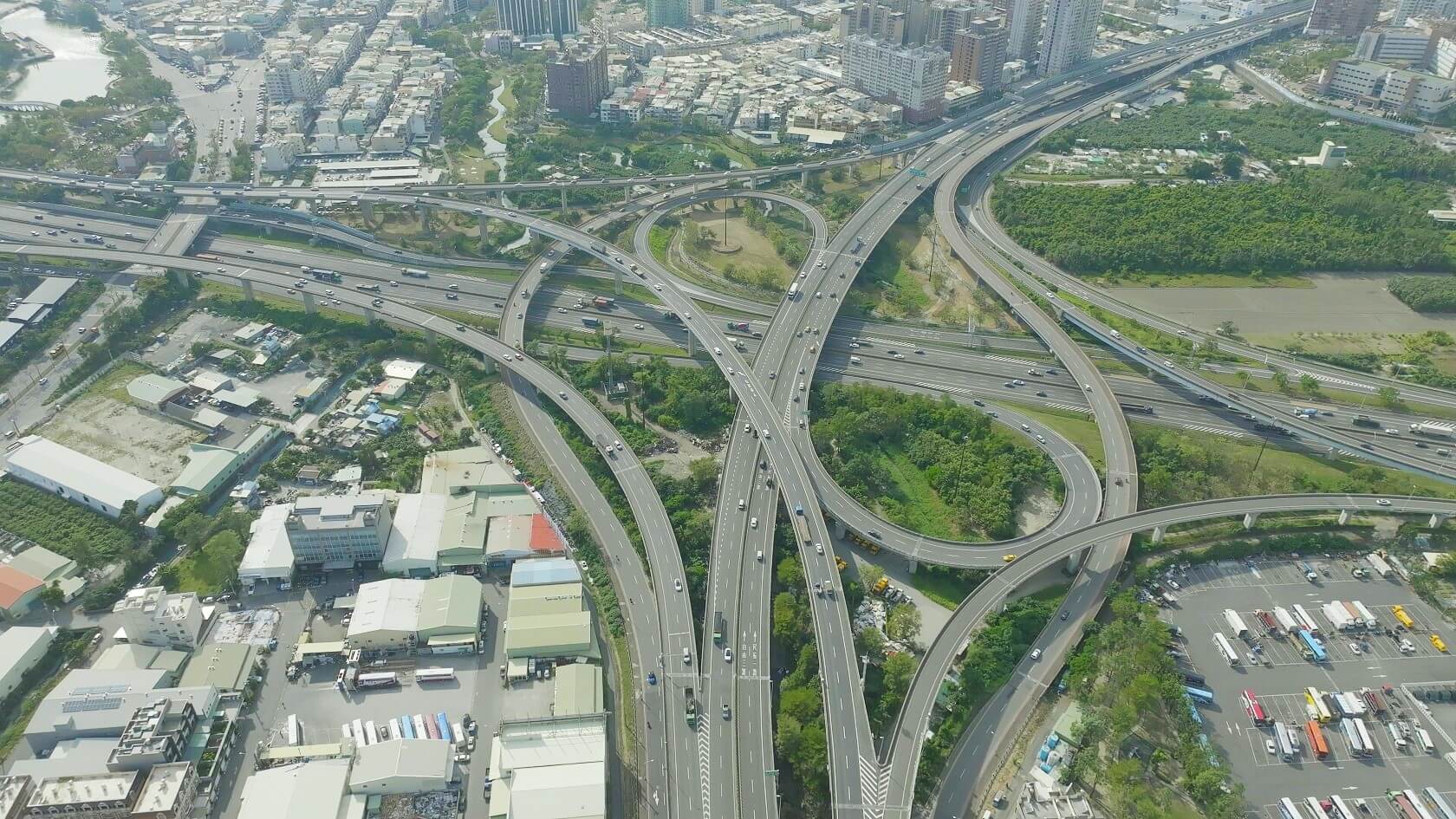 空拍就找我 不然咧